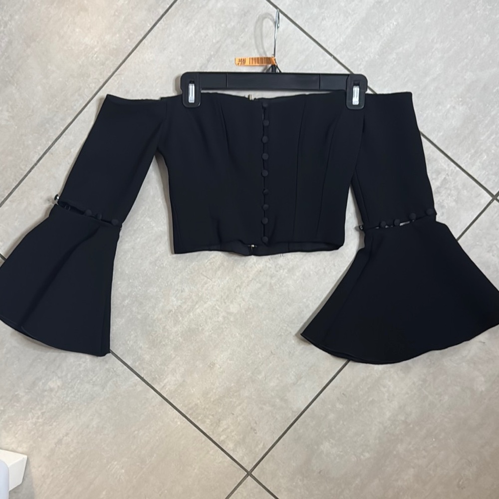 NICHOLAS Black Off-Shoulder Crop Top